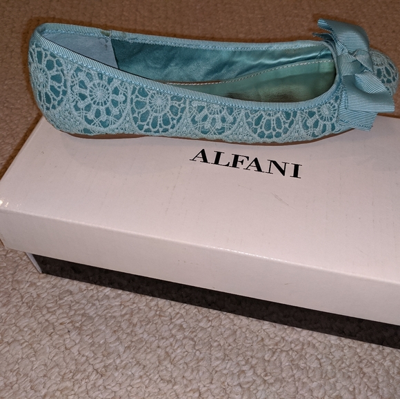 Alfani Baby Blue flats - Picture 1 of 1